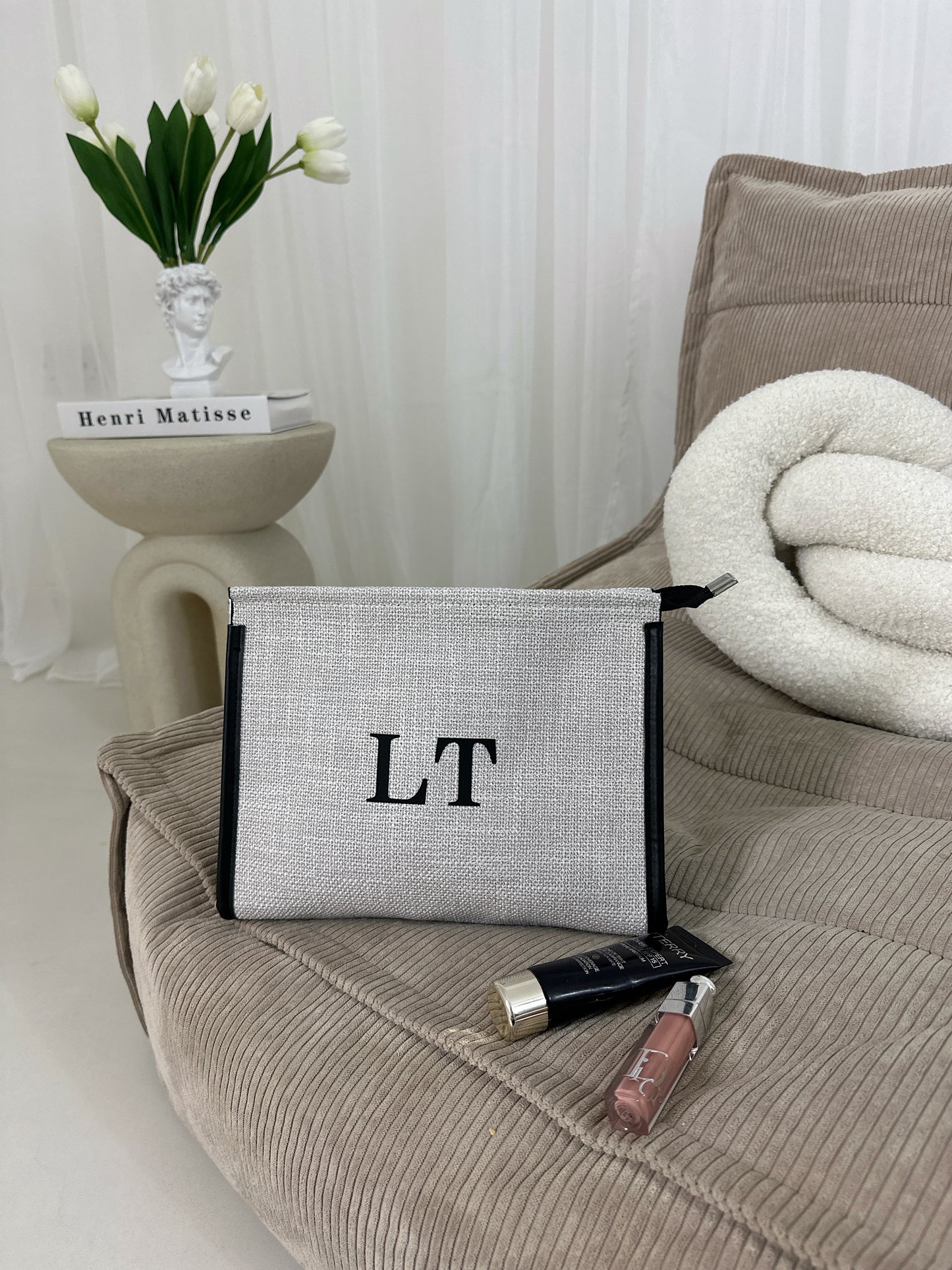The Avenue Clutch Bag - Cream/Black