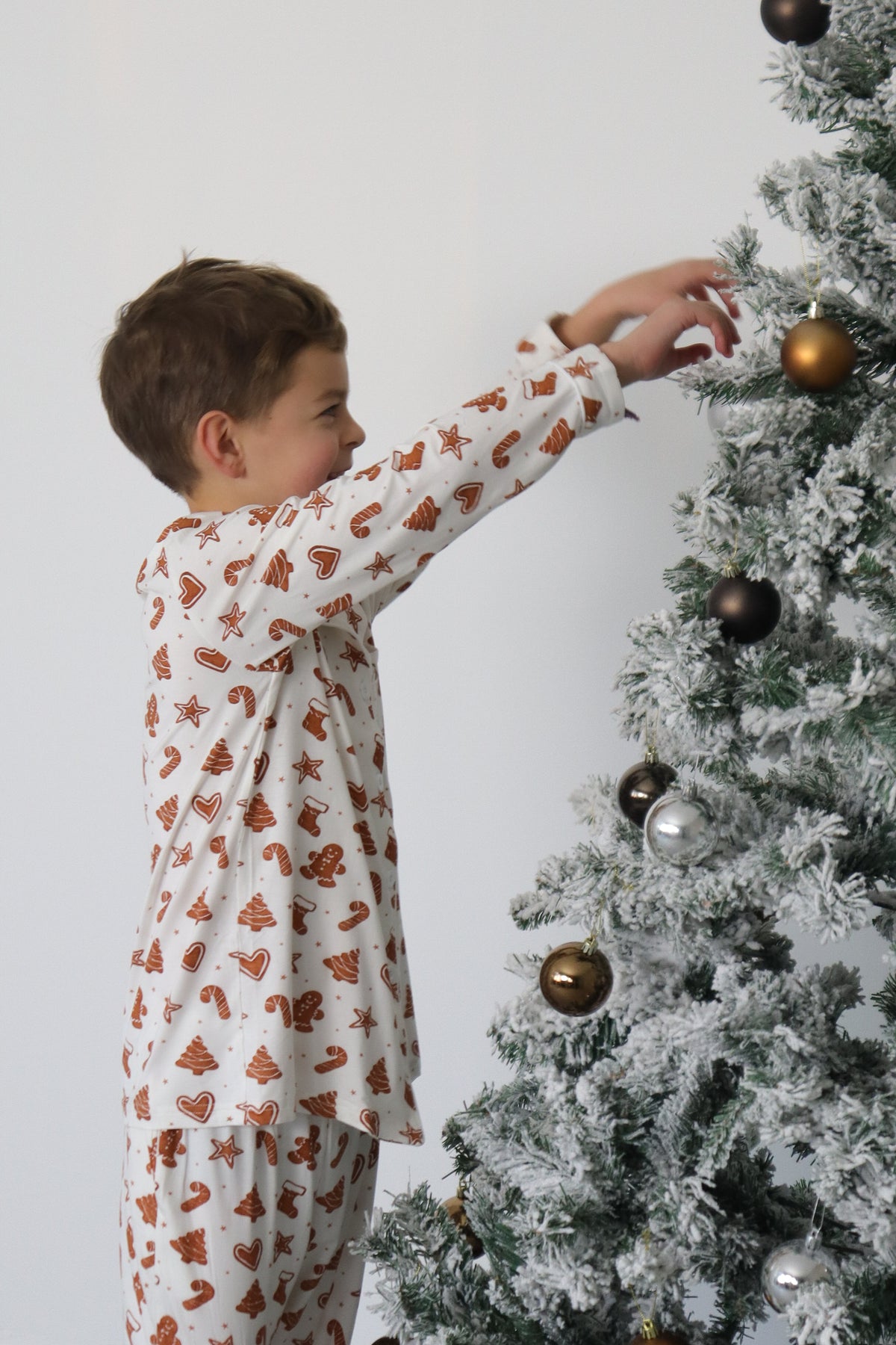 Little Avenue - The Gingerbread Print Pyjama Set